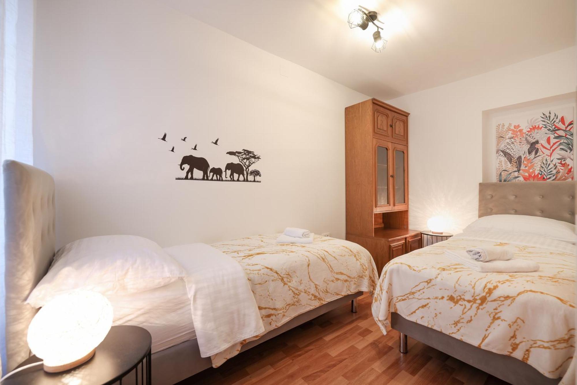 Viva - 2 Bedroom Apt In City Centar Zára Kültér fotó